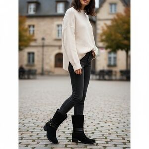 Bandolino boots Women's Buckle Zip Boots Black Size 8M